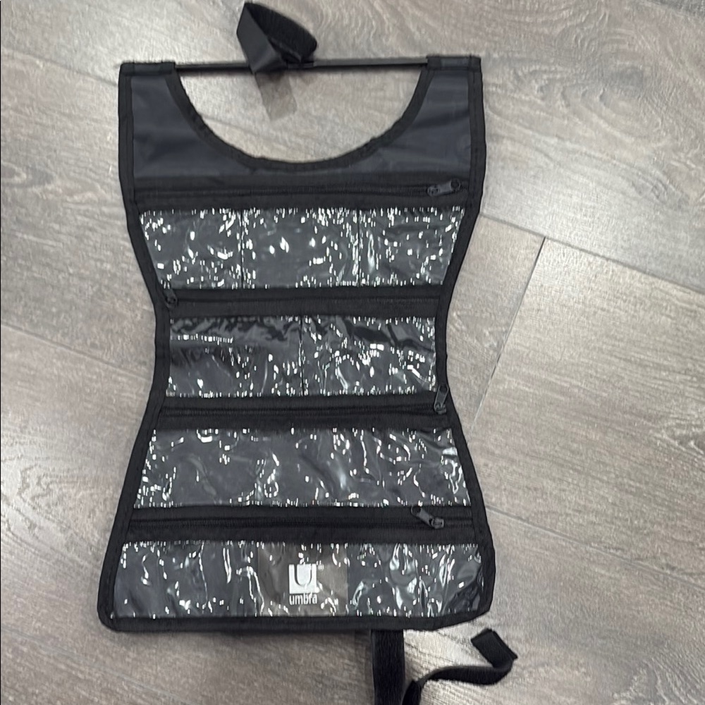 Umbra Black Jewelry Organizer